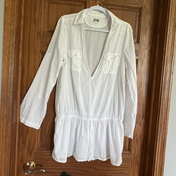 Converse Swim Suit Cover Up - Picture 1 of 3